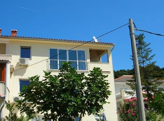 Waldeck 2 Supetarska Draga